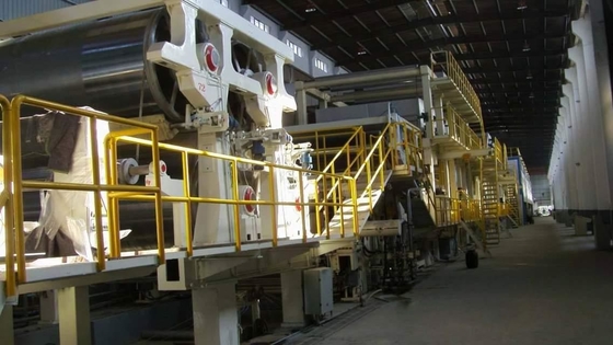 Повторно использованная древесина 600m/Min 4800mm машинного оборудования бумажный делать Kraft