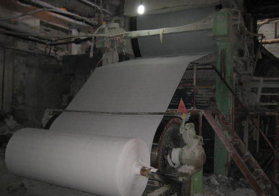 поставщики 1575mm 4t Китай повторно используя машину туалетной бумаги продукции машины делать бумаги
